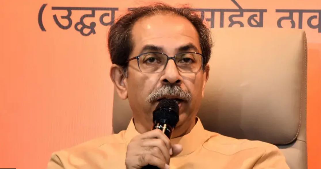 शिवसेना (यूबीटी) के वो 6 सांसद कौन हैं जो पार्टी की बैठक में पहुंचे ही नहीं? महाराष्ट्र की राजनीति में मचा बवाल