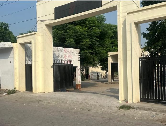 ਸਕੂਲਾਂ ’ਚ ਨਹੀਂ ਆਏ ਅਧਿਆਪਕ, ਹਸਪਤਾਲਾਂ ’ਚ OPD ਬੰਦ ਤੇ ਦਫ਼ਤਰਾਂ ’ਚ ਕੰਮ ਠੱਪ... ਪੰਜਾਬ ’ਚ ਮੁਲਾਜ਼ਮਾਂ ਦੀ ਮਹਾਹੜਤਾਲ ਦਾ ਅਸਰ