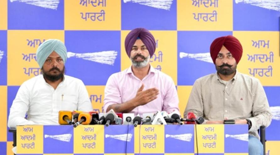 ਭਾਜਪਾ ਨੇ ਗਠਜੋੜ ਦੇ ਬਦਲੇ ਸੁਖਬੀਰ ਨੂੰ ਬੇਅਦਬੀ ਦੇ ਮਾਮਲਿਆਂ ’ਚ ਸੁਰੱਖਿਆ ਦਾ ਦਿੱਤਾ ਭਰੋਸਾ